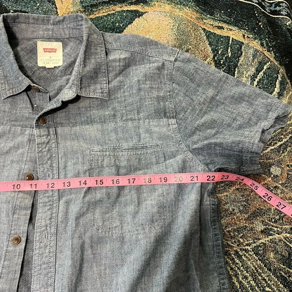 Levi’s Two-Toned Blue Grey Button-Up Shirt Sz XL Vintage Casual Workwear Classic